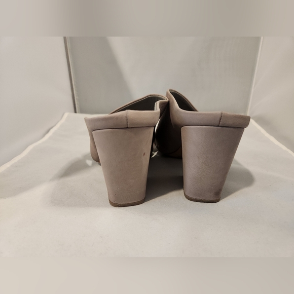 1. State brand slip-on mule sandals - Picture 4 of 4